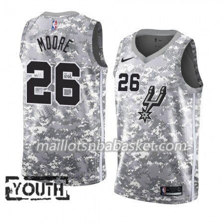 Maillot Enfant San Antonio Spurs Ben Moore 26 2018-19 Nike Gris Swingman Maillot Enfant San Antonio Spurs Ben Moore 26 2018-19 Nike Gris Swingman
